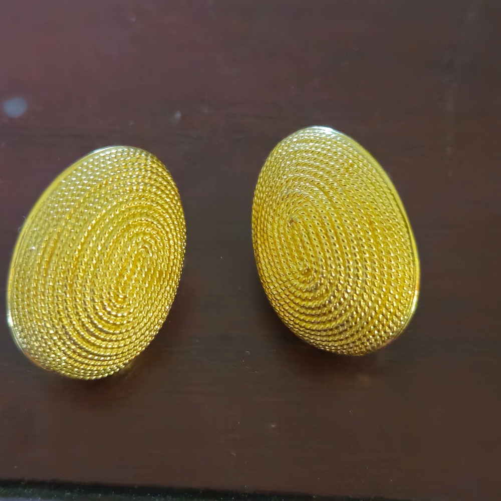 Napier Vintage Gold Tone Textured Spiral Oval Dome Clip On Earrings Screw Back